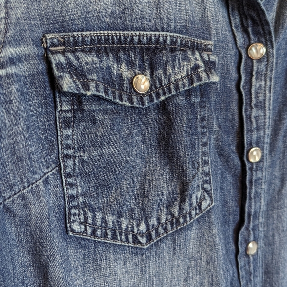 J. Crew | Trademark | Chambray Long Sleeve Button-Front Shirt - Picture 3 of 12